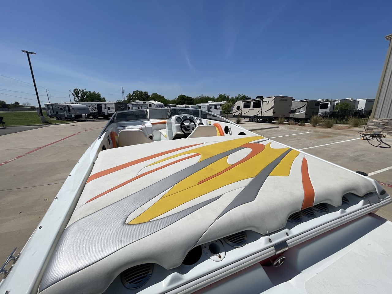 2007 ORANGE BAJA ISLANDER 202 (AGC47079A70) , located at 4319 N Main Street, Cleburne, TX, 76033, (817) 221-0660, 32.435829, -97.384178 - The 2007 Baja Islander 202 is an exciting boat that's great for people who want to have fun on the water. It is great for traveling, water sports, and fishing because it looks good and moves quickly. The Islander 202 is a small but useful 20 feet boat that is easy to move and tow, which makes it a g - Photo #5